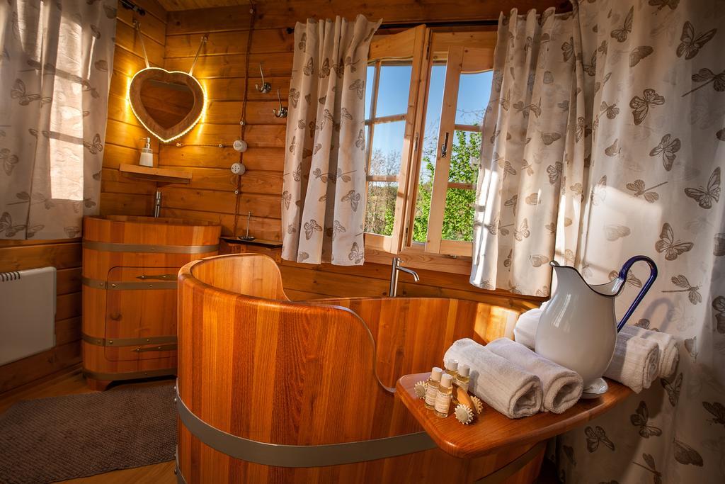 Ecolodge Langhe Cherasco Exterior photo